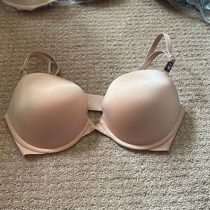 NWT, illusions push up bra nude